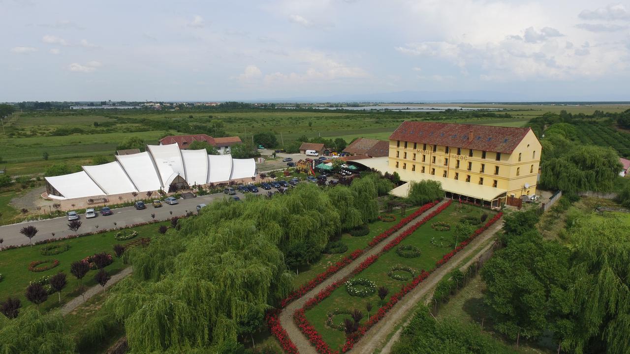 Hanul Moara Cu Noroc Ineu  Exteriör bild